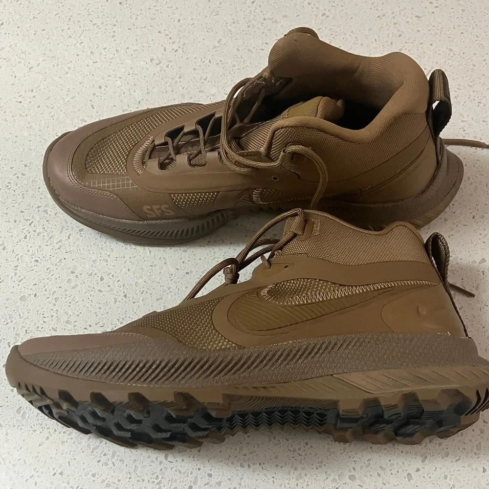 Nike React SFB Carbon Mid Boots sz 12 Coyote Brown LIKE NEW